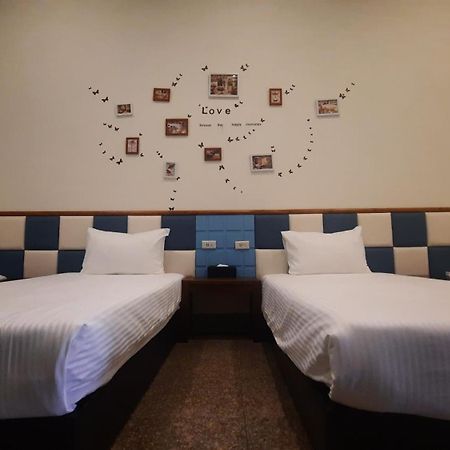 Sun Moon Lake Jinlongshan Bnb Yuchi Exterior photo